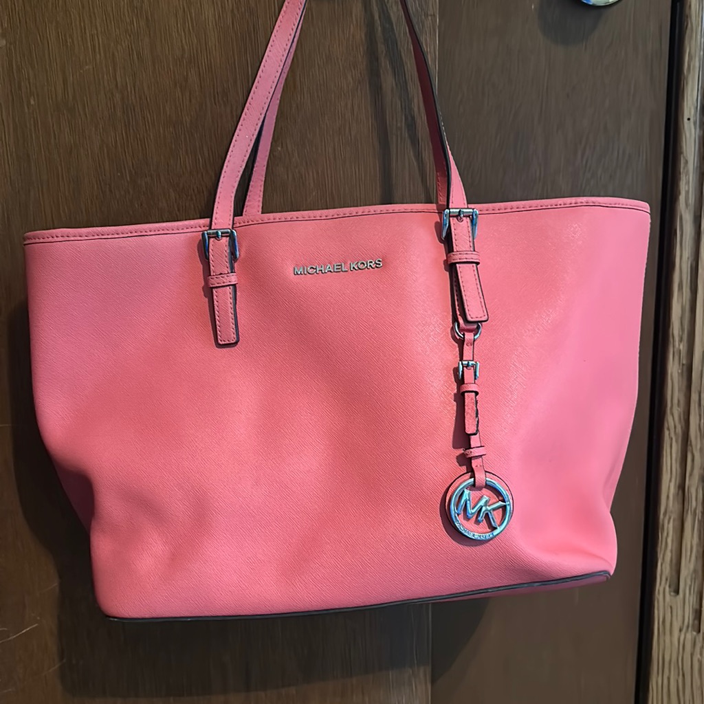 Mk Coral Jet Set Tote - Coral With Silver Hardware